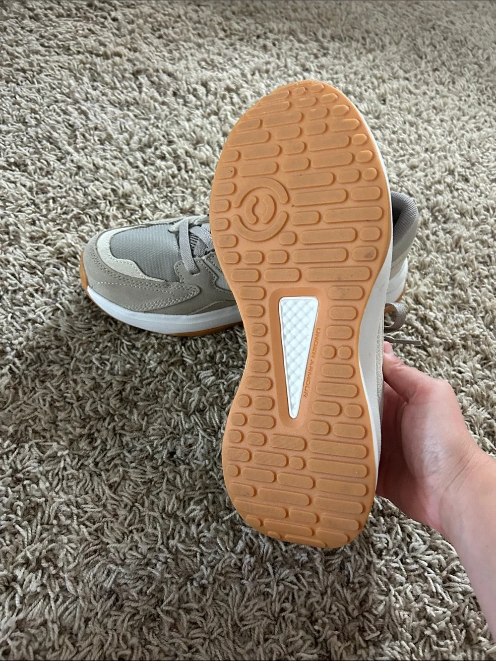 Under Armour Men's Tan and Green Comfort Deluxe System tennis shoes